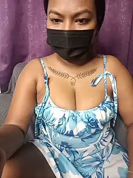 Hot Urvi online show from 05/16/26, 08:33
