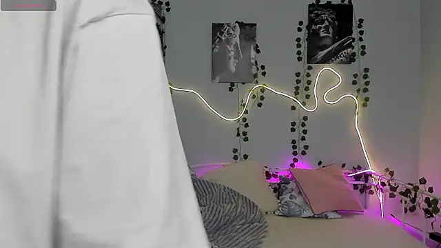 Melissa babs online show from 12/08/24, 02:07