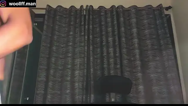 Snapshot of dickpois0n chatting on 12/18/24, 06:46 dickpois0n online show from 12/18/24, 06:46