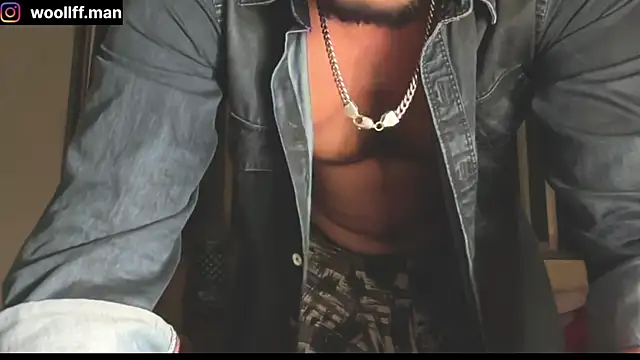 Snapshot of dickpois0n chatting on 01/20/25, 07:14 dickpois0n online show from 01/20/25, 07:14