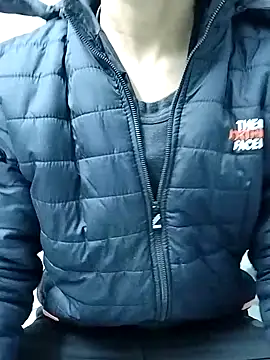 Snapshot of ManWaves chatting on 12/12/24, 10:52 ManWaves online show from 12/12/24, 10:52