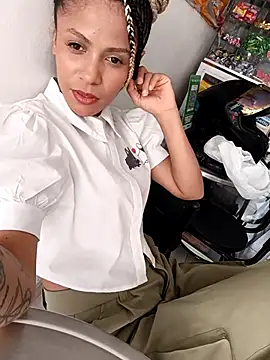 BlairSamy online show from 11/04/25, 03:55