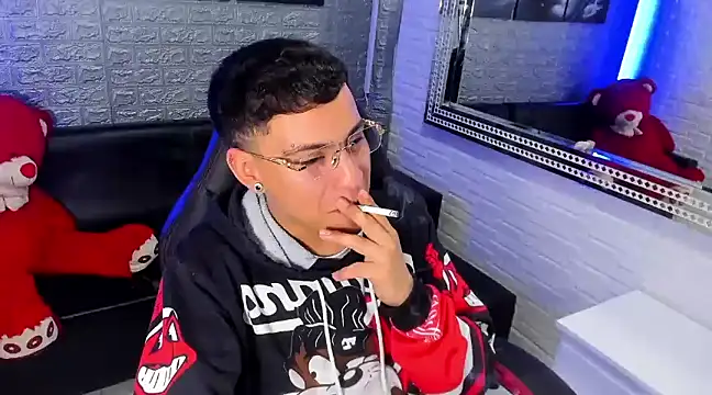 salvadorgomezx online show from 02/07/25, 03:34