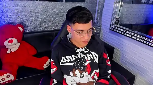 salvadorgomezx online show from 02/07/25, 12:50