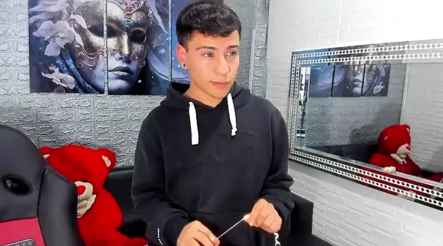 salvadorgomezx online show from 02/16/25, 10:21