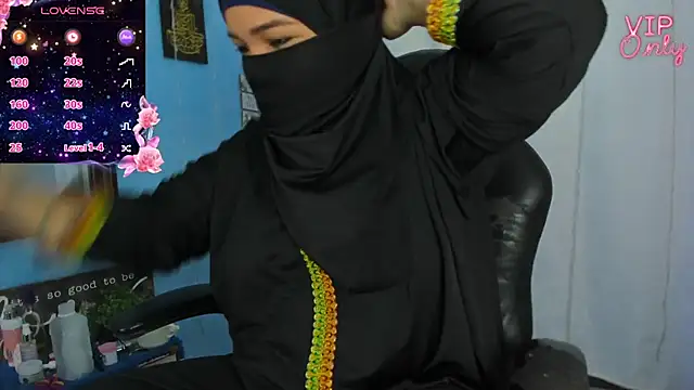 Snapshot of Falak-Yasin chatting on 05/28/26, 12:24 Falak-Yasin online show from 05/28/26, 12:24