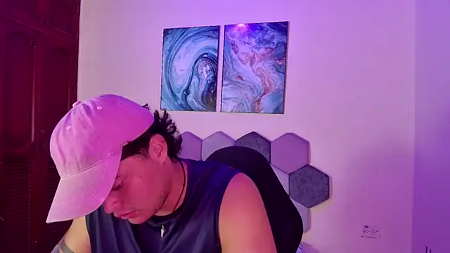 Horny tgn online show from 10/06/25, 11:51