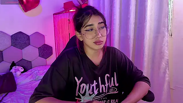 Horny tgn online show from 03/28/26, 05:34