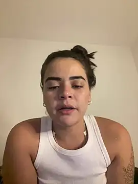 rebeccaareys online show from 02/02/25, 12:19