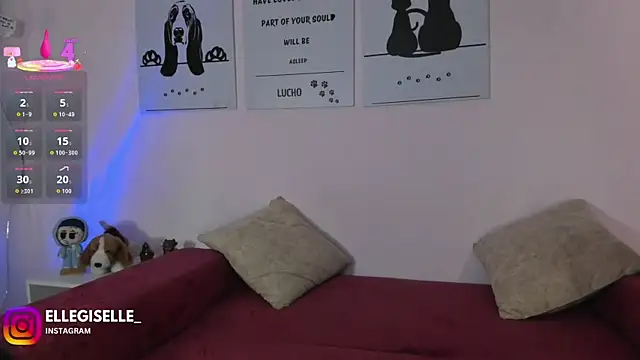 ElleGisellee online show from 09/30/25, 06:29