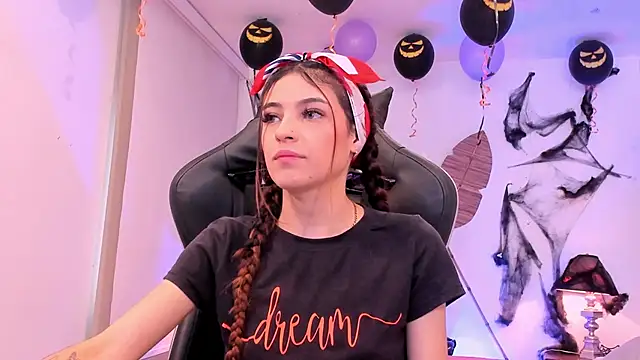 sofiarouge online show from 10/20/25, 07:36