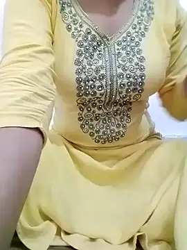 Arohi is Live online show from 12/26/24, 05:15