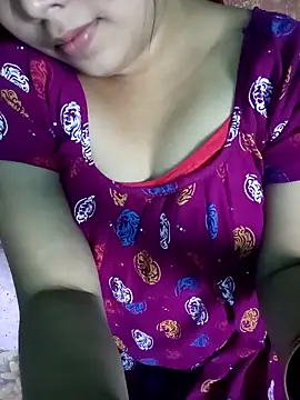 Arohi is Live online show from 03/05/26, 01:29