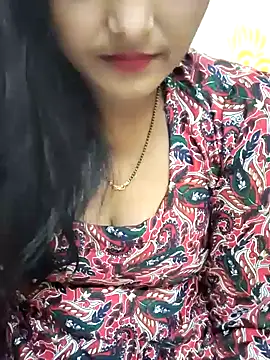 Snapshot of CUTYHINA_001 chatting on 12/20/24, 10:49 CUTYHINA 001 online show from 12/20/24, 10:49