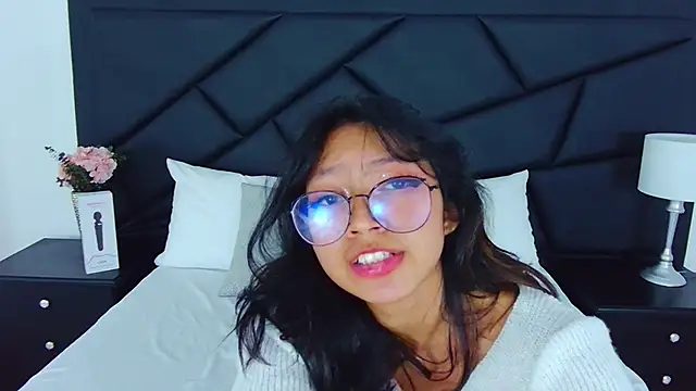 Yommi Winx online show from 02/07/25, 06:45