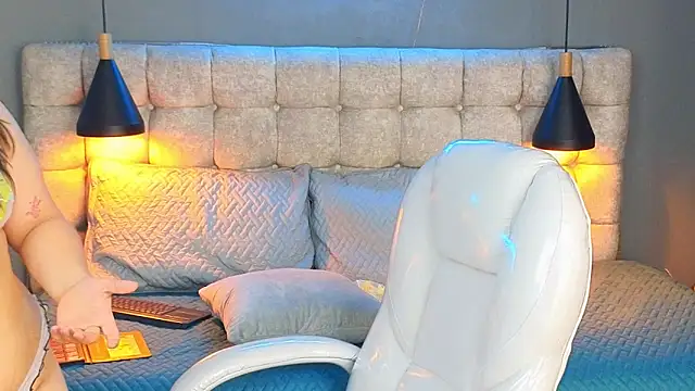 Laia and Aloby online show from 03/15/25, 10:33