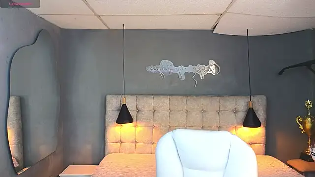 Laia and Aloby online show from 10/22/25, 09:58