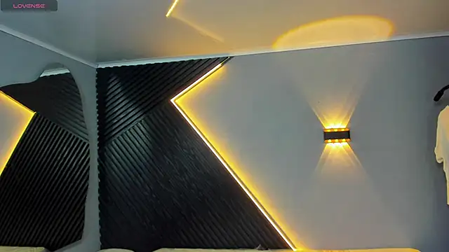 Laia and Aloby online show from 04/07/26, 10:09