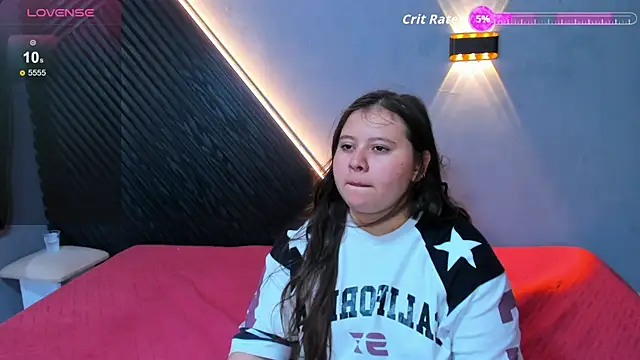 Snapshot of Laia_and_Aloby chatting on 05/19/26, 11:11 Laia and Aloby online show from 05/19/26, 11:11