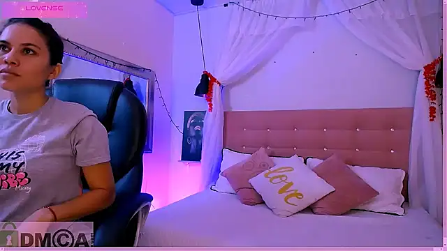 natasha  jackson online show from 02/04/25, 01:59