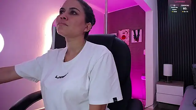 natasha  jackson online show from 10/15/25, 12:27