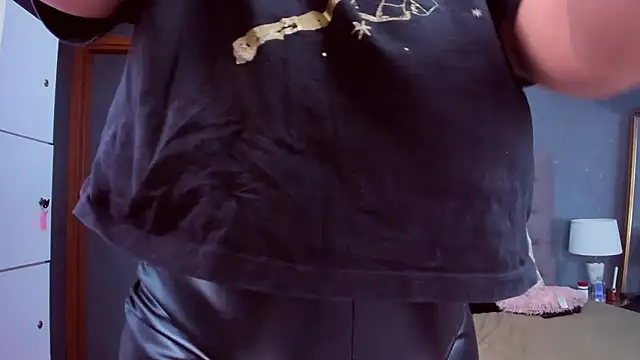 AmyCubes online show from 02/13/25, 02:20