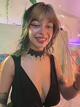 Snapshot of Kitty_arts chatting on 01/31/25, 01:01 Kitty arts online show from 01/31/25, 01:01