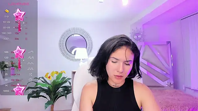 kendaall jenner  online show from 12/22/24, 08:27