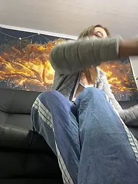 Nikol Rang   online show from 02/24/25, 04:05