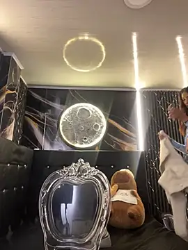 Nikol Rang   online show from 09/29/25, 06:35