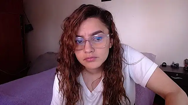 Lu perez online show from 02/04/25, 08:17