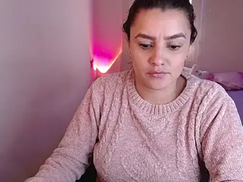 Lu perez online show from 03/17/25, 04:33