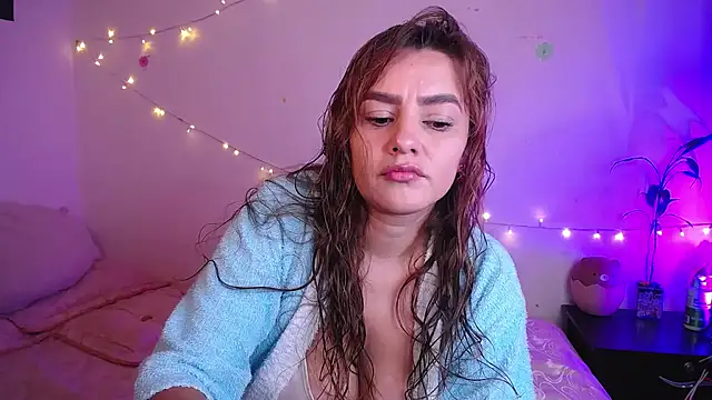 Lu perez online show from 11/15/25, 04:25