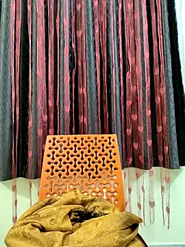 bhuvana555 online show from 11/18/25, 05:17