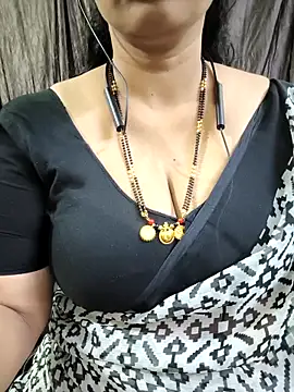 bhuvana555 online show from 04/05/26, 05:21