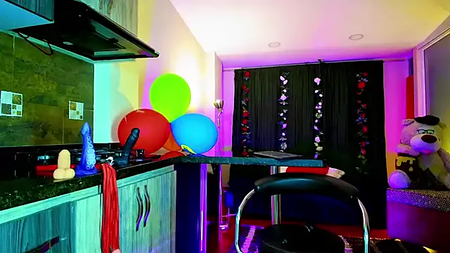 oriana thomson2 online show from 02/04/25, 12:08