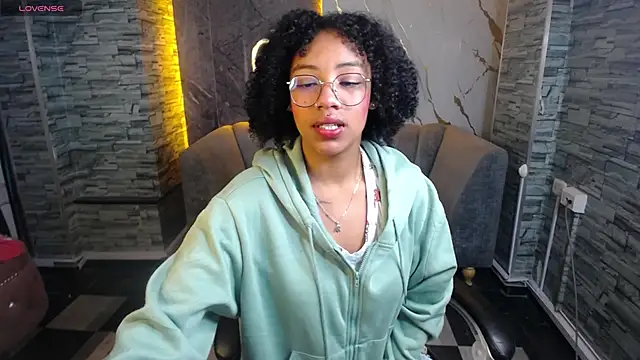 Violeth b online show from 10/09/25, 12:47