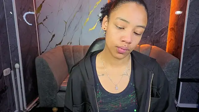 Violeth b online show from 11/11/25, 12:49