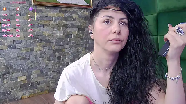 Snapshot of SelenSummer chatting on 05/03/26, 04:07 SelenSummer online show from 05/03/26, 04:07