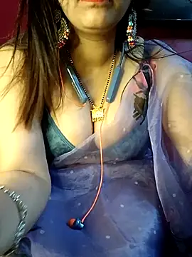 payal9038 online show from 10/22/25, 06:46