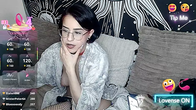 LisandreLaVenale online show from 03/05/25, 12:49