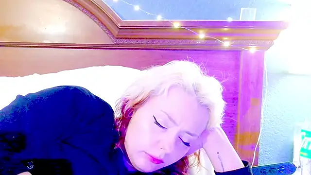 Snapshot of SkarlettRose96 chatting on 04/23/26, 12:45 SkarlettRose96 online show from 04/23/26, 12:45