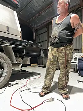 Snapshot of ausbod chatting on 04/01/26, 07:53 ausbod online show from 04/01/26, 07:53