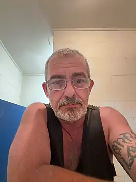 Snapshot of ausbod chatting on 04/01/26, 01:41 ausbod online show from 04/01/26, 01:41