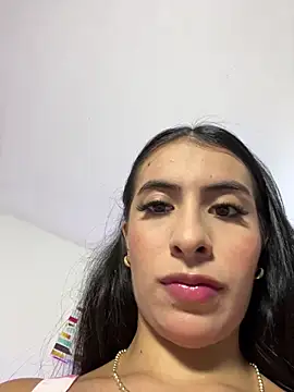 Snapshot of IssabellaLopez chatting on 05/26/26, 03:41 IssabellaLopez online show from 05/26/26, 03:41