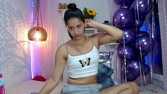 Alison Wiley online show from 10/13/25, 04:23