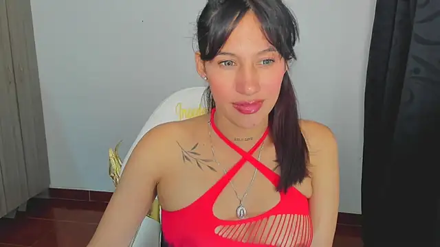 Snapshot of victoriia_sweet_ chatting on 03/12/25, 06:00 victoriia sweet online show from 03/12/25, 06:00