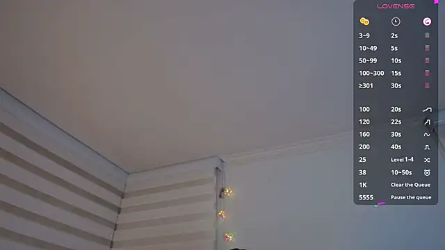 venusleroy  online show from 12/19/25, 01:01