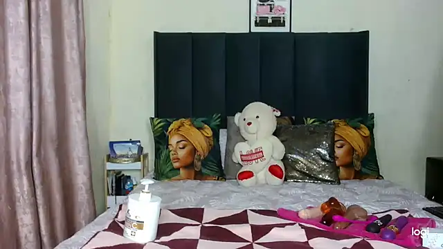 Snapshot of quenliyasa chatting on 04/26/26, 06:27 quenliyasa online show from 04/26/26, 06:27