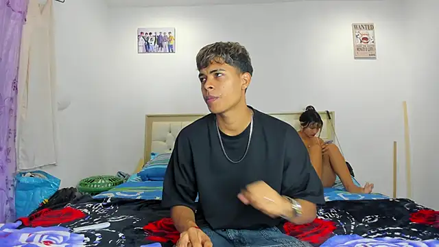 Snapshot of dafnezahiraa_ chatting on 01/05/25, 03:32 dafnezahiraa online show from 01/05/25, 03:32